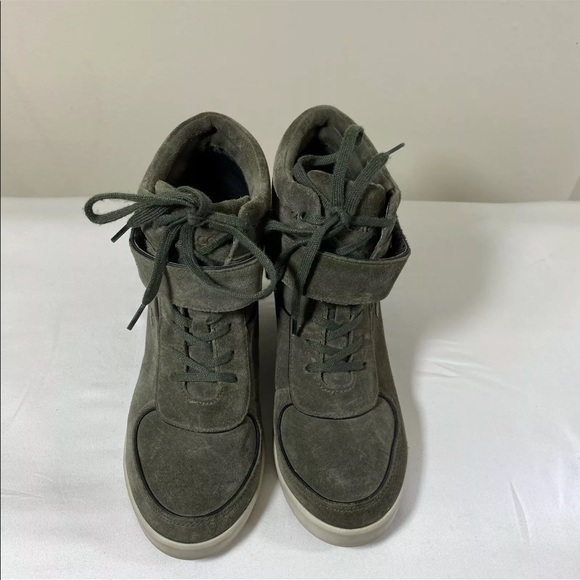Lacoste 8.5 Suede Wedge Sneakers Ankle boots - Picture 3 of 6